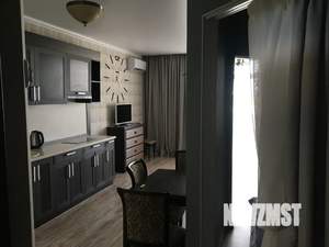 1-к квартира, посуточно, 50м2, 2/4 этаж