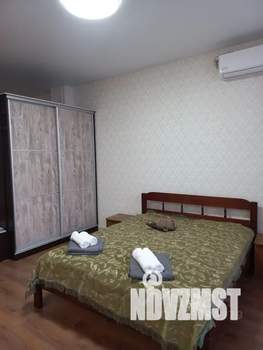 Студия квартира, посуточно, 44м2, 2/3 этаж