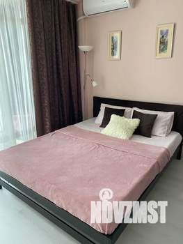 Студия квартира, посуточно, 35м2, 1/5 этаж