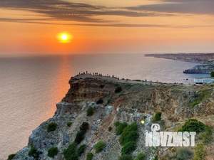 Студия квартира, посуточно, 30м2, 1/3 этаж