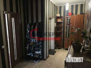 2-к квартира, вторичка, 56м2, 1/9 этаж