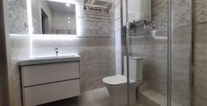 2-к квартира, вторичка, 72м2, 1/8 этаж