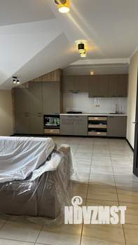 3-к квартира, вторичка, 100м2, 3/3 этаж