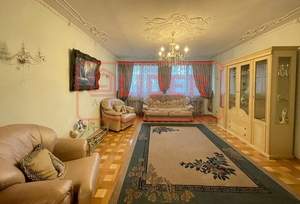 6-к квартира, вторичка, 180м2, 2/3 этаж