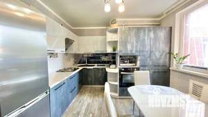 2-к квартира, вторичка, 65м2, 1/10 этаж