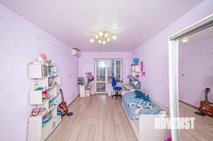 3-к квартира, вторичка, 74м2, 1/2 этаж