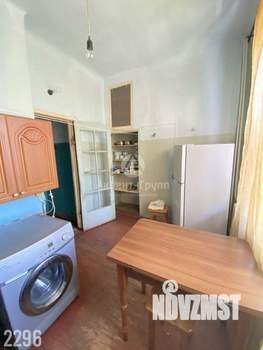 2-к квартира, вторичка, 62м2, 1/3 этаж