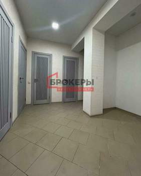2-к квартира, вторичка, 67м2, 1/10 этаж