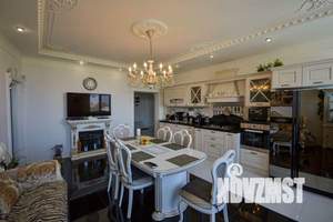 3-к квартира, вторичка, 124м2, 3/8 этаж