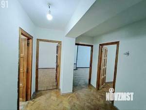 4-к квартира, вторичка, 100м2, 1/5 этаж