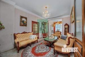 2-к квартира, вторичка, 70м2, 1/2 этаж