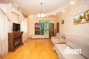 2-к квартира, вторичка, 70м2, 4/4 этаж