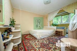 2-к квартира, вторичка, 56м2, 1/9 этаж