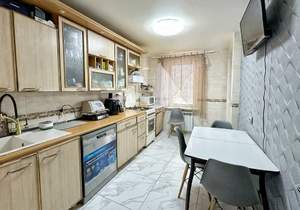 4-к квартира, вторичка, 76м2, 1/10 этаж