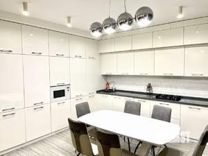 2-к квартира, вторичка, 74м2, 1/10 этаж