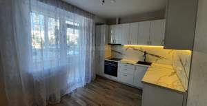 2-к квартира, вторичка, 72м2, 1/8 этаж