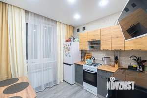 2-к квартира, вторичка, 43м2, 1/4 этаж