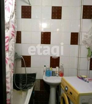 2-к квартира, вторичка, 62м2, 1/10 этаж