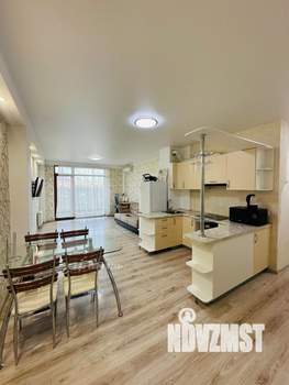 2-к квартира, вторичка, 67м2, 1/5 этаж