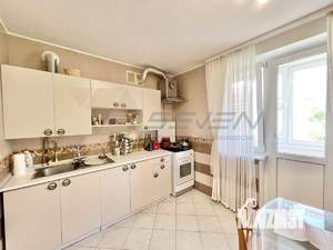 2-к квартира, вторичка, 60м2, 3/5 этаж