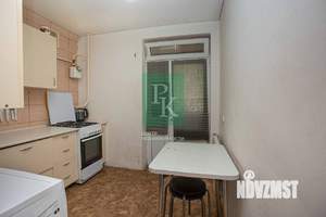 2-к квартира, вторичка, 43м2, 1/5 этаж