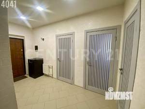 2-к квартира, вторичка, 67м2, 1/10 этаж