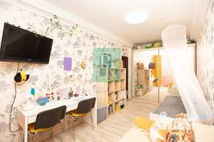 2-к квартира, вторичка, 56м2, 1/5 этаж