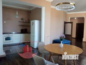 2-к квартира, вторичка, 80м2, 2/4 этаж