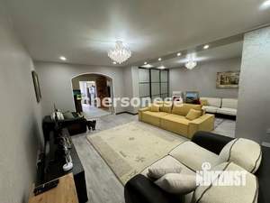 3-к квартира, вторичка, 125м2, 4/5 этаж