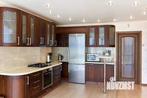 2-к квартира, вторичка, 109м2, 9/10 этаж