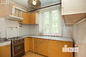 3-к квартира, вторичка, 63м2, 5/5 этаж