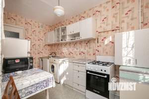 2-к квартира, вторичка, 56м2, 1/9 этаж