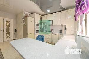 3-к квартира, вторичка, 106м2, 10/10 этаж