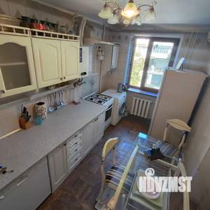 3-к квартира, вторичка, 74м2, 3/5 этаж