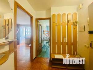 3-к квартира, вторичка, 70м2, 2/9 этаж