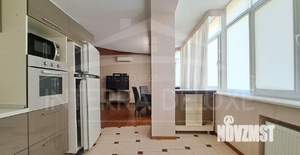 4-к квартира, вторичка, 136м2, 5/5 этаж