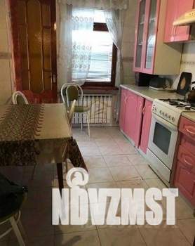 2-к квартира, вторичка, 63м2, 2/10 этаж