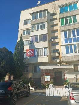 4-к квартира, вторичка, 132м2, 1/5 этаж