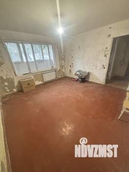 2-к квартира, вторичка, 50м2, 1/9 этаж