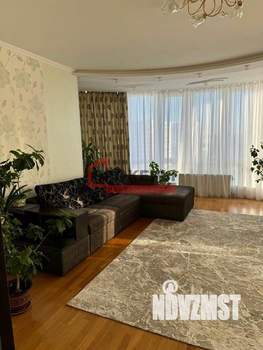 2-к квартира, вторичка, 90м2, 11/11 этаж