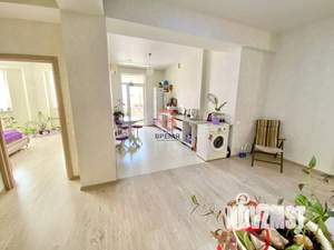 2-к квартира, вторичка, 75м2, 7/17 этаж
