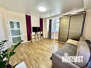 2-к квартира, вторичка, 54м2, 1/10 этаж