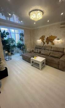 4-к квартира, вторичка, 102м2, 2/2 этаж