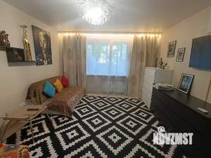 2-к квартира, вторичка, 57м2, 1/9 этаж