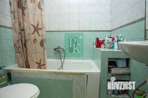 2-к квартира, вторичка, 63м2, 1/5 этаж