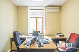 3-к квартира, вторичка, 57м2, 1/1 этаж