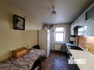 2-к квартира, вторичка, 61м2, 1/10 этаж