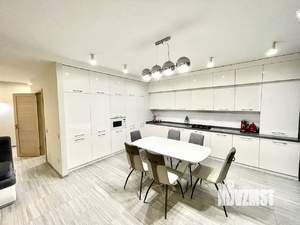 2-к квартира, вторичка, 74м2, 1/10 этаж