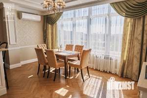 4-к квартира, вторичка, 134м2, 4/10 этаж