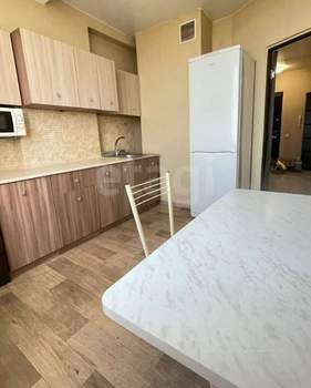 2-к квартира, вторичка, 42м2, 10/12 этаж